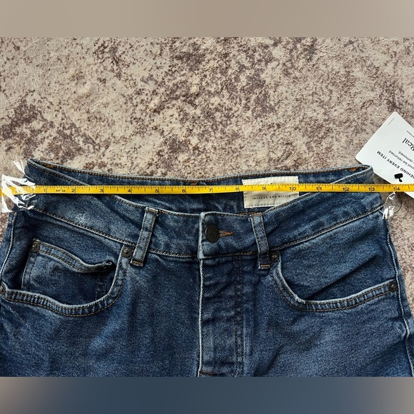 Imogene + Willie Slim Taylor Jeans - Picture 10 of 10